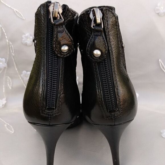 EUC CARESS Black with Silver Studs Open Toed Heeled Boots Zipper Closure Size 9 - Picture 6 of 8